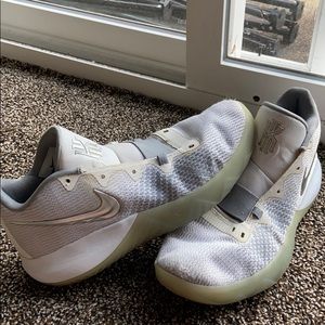 Nike Kyrie Basketball Shoes